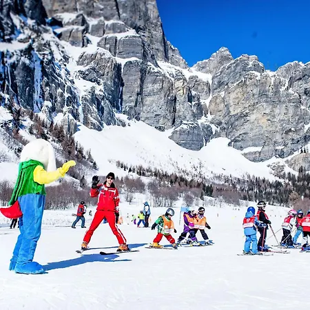 Cristal 36 By Interhome アパート